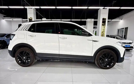 Volkswagen T-Cross I, 2022 год, 1 267 713 рублей, 7 фотография