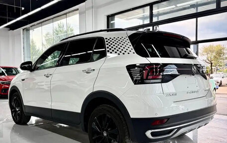 Volkswagen T-Cross I, 2022 год, 1 267 713 рублей, 4 фотография