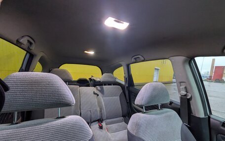 Honda Stream I рестайлинг, 2002 год, 380 000 рублей, 8 фотография