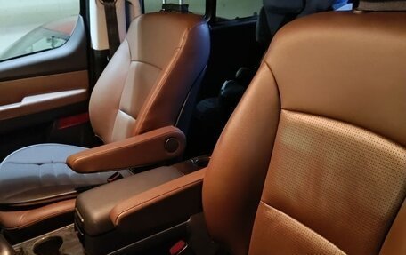 Hyundai Grand Starex Grand Starex I рестайлинг 2, 2019 год, 4 900 000 рублей, 10 фотография