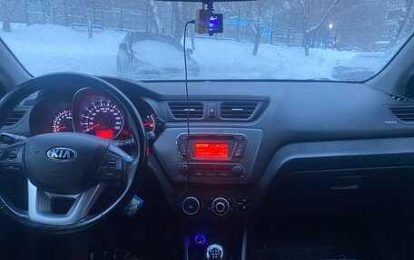 KIA Rio III рестайлинг, 2014 год, 850 000 рублей, 6 фотография