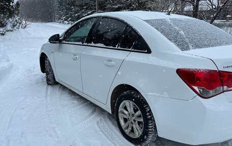 Chevrolet Cruze II, 2013 год, 600 000 рублей, 4 фотография