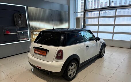 MINI Hatch, 2010 год, 649 000 рублей, 4 фотография