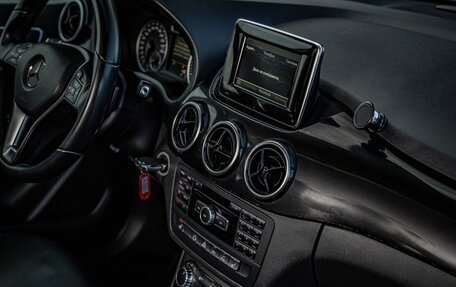 Mercedes-Benz B-Класс, 2013 год, 1 349 500 рублей, 21 фотография