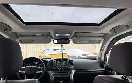 Toyota Land Cruiser 200, 2008 год, 2 800 000 рублей, 17 фотография