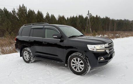 Toyota Land Cruiser 200, 2018 год, 6 877 000 рублей, 18 фотография