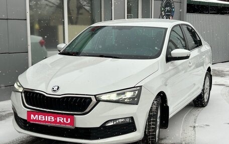 Skoda Rapid II, 2022 год, 1 650 000 рублей, 2 фотография