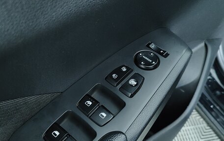 Hyundai Solaris II рестайлинг, 2019 год, 1 327 000 рублей, 8 фотография