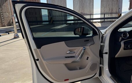 Mercedes-Benz A-Класс, 2022 год, 2 740 000 рублей, 13 фотография