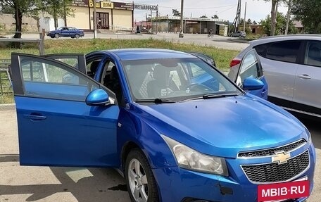 Chevrolet Cruze II, 2011 год, 620 000 рублей, 2 фотография