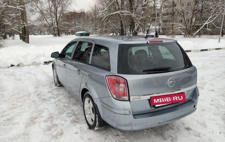 Opel Astra H, 2011 год, 870 000 рублей, 4 фотография