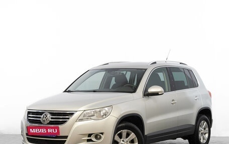 Volkswagen Tiguan I, 2010 год, 999 000 рублей, 4 фотография