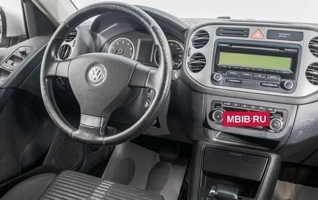 Volkswagen Tiguan I, 2010 год, 999 000 рублей, 16 фотография