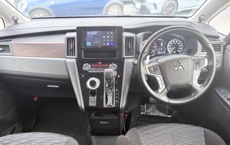 Mitsubishi Delica D:5 I, 2022 год, 2 950 000 рублей, 3 фотография