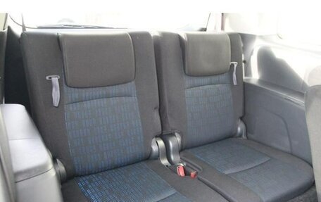 Toyota ISis I, 2013 год, 1 090 000 рублей, 14 фотография