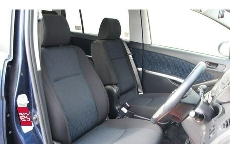 Toyota ISis I, 2013 год, 1 090 000 рублей, 12 фотография