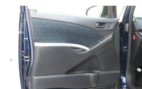 Toyota ISis I, 2013 год, 1 090 000 рублей, 23 фотография