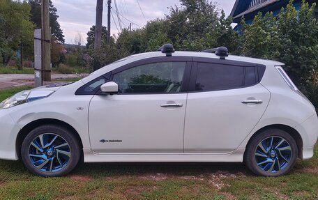 Nissan Leaf I, 2016 год, 900 000 рублей, 8 фотография