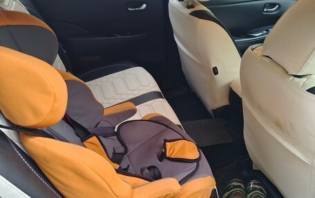 Nissan Leaf I, 2016 год, 900 000 рублей, 13 фотография