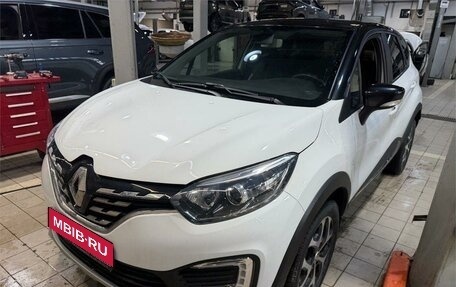 Renault Kaptur I рестайлинг, 2020 год, 1 499 000 рублей, 1 фотография