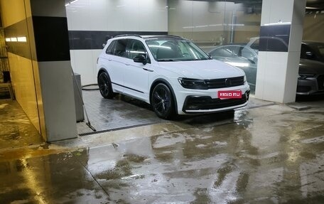 Volkswagen Tiguan II, 2018 год, 3 200 000 рублей, 1 фотография