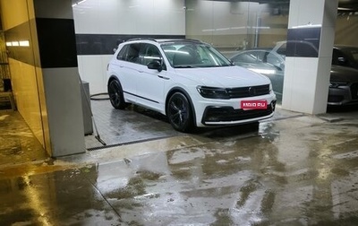 Volkswagen Tiguan II, 2018 год, 3 200 000 рублей, 1 фотография