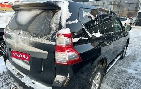 Toyota Land Cruiser Prado 150 рестайлинг 2, 2016 год, 3 430 000 рублей, 4 фотография