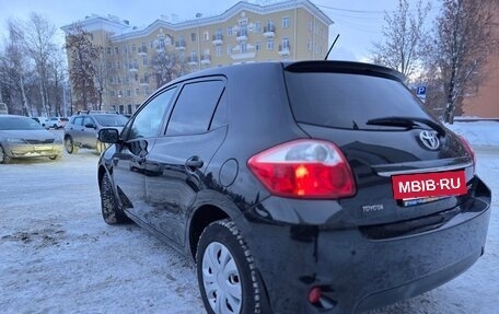 Toyota Auris II, 2011 год, 699 000 рублей, 6 фотография