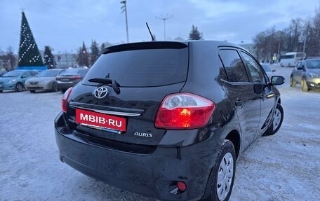 Toyota Auris II, 2011 год, 699 000 рублей, 4 фотография