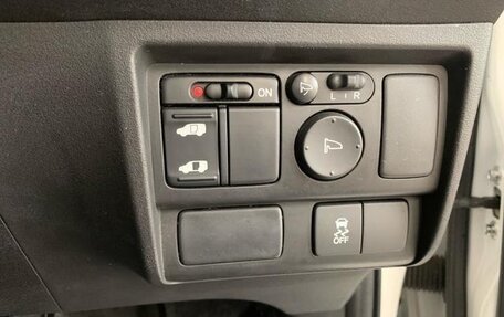 Honda Freed I, 2012 год, 823 000 рублей, 15 фотография