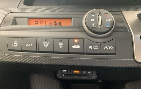 Honda Freed I, 2012 год, 823 000 рублей, 14 фотография