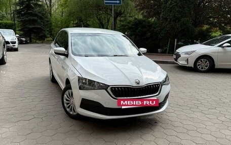 Skoda Rapid II, 2021 год, 1 300 000 рублей, 2 фотография