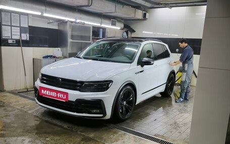 Volkswagen Tiguan II, 2018 год, 3 200 000 рублей, 4 фотография