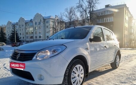 Renault Sandero I, 2014 год, 600 000 рублей, 3 фотография