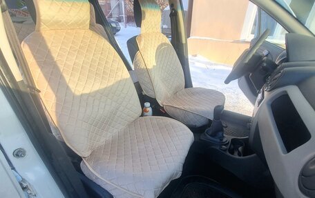 Renault Sandero I, 2014 год, 600 000 рублей, 16 фотография