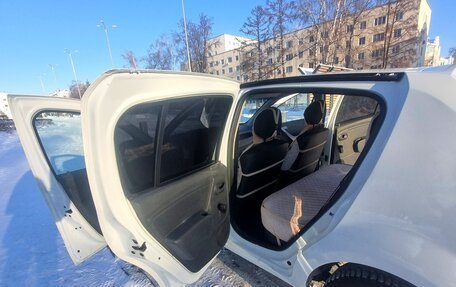 Renault Sandero I, 2014 год, 600 000 рублей, 30 фотография