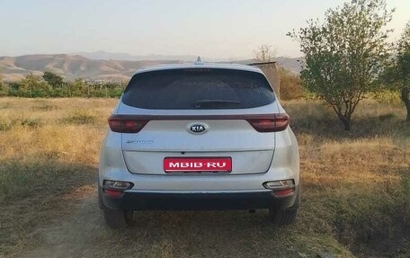 KIA Sportage IV рестайлинг, 2020 год, 2 000 000 рублей, 1 фотография