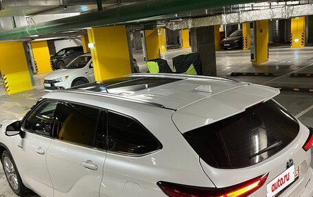 Toyota Highlander, 2022 год, 6 000 000 рублей, 7 фотография