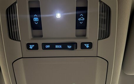 Toyota Highlander, 2022 год, 6 000 000 рублей, 18 фотография