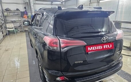 Toyota RAV4, 2016 год, 1 900 000 рублей, 9 фотография