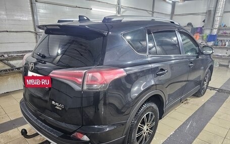 Toyota RAV4, 2016 год, 1 900 000 рублей, 11 фотография