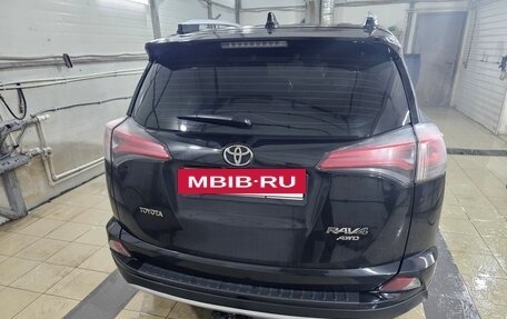 Toyota RAV4, 2016 год, 1 900 000 рублей, 8 фотография