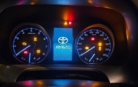 Toyota RAV4, 2016 год, 1 900 000 рублей, 31 фотография