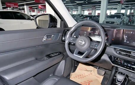 Nissan Pathfinder, 2024 год, 4 750 000 рублей, 15 фотография