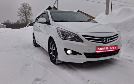 Hyundai Solaris II рестайлинг, 2015 год, 890 000 рублей, 1 фотография