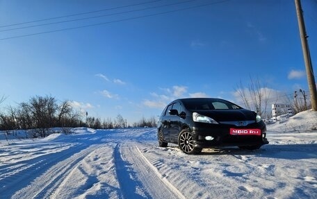 Honda Fit Shuttle I рестайлинг, 2012 год, 920 000 рублей, 1 фотография