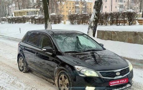 KIA cee'd I рестайлинг, 2010 год, 670 000 рублей, 1 фотография