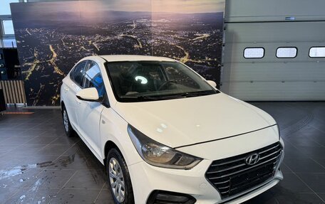 Hyundai Solaris II рестайлинг, 2018 год, 1 410 000 рублей, 1 фотография
