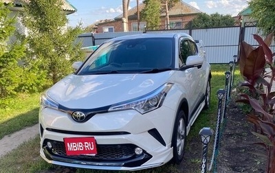 Toyota C-HR I рестайлинг, 2017 год, 2 000 000 рублей, 1 фотография