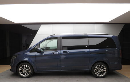 Mercedes-Benz V-Класс, 2024 год, 10 000 000 рублей, 32 фотография